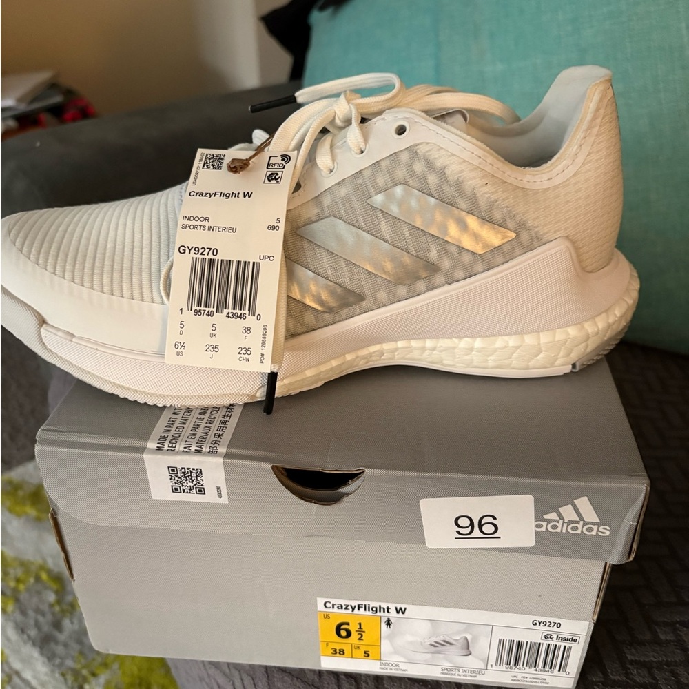 Adidas White Athletic Shoes with Breathable Mesh Uppers